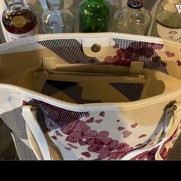 Burberry canvas Tote - Picture 5 of 7